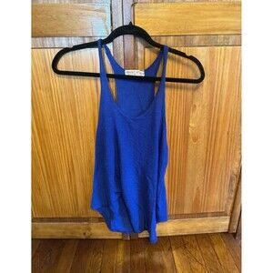 Project social T - blue tank